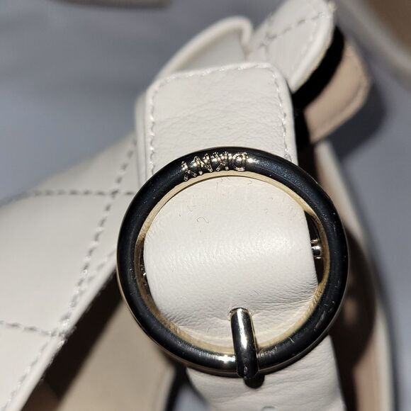 DKNY    - Picture 11 of 12